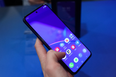 Bild: турист погиб в Швейцарии, сорвавшись со скалы при попытке достать телефон