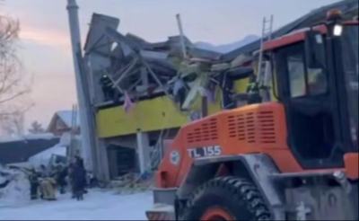 После обрушения крыши торговый центр в Новосибирске оцепили