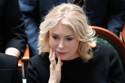 Не общается с дочерью и судится с сестрой: куда пропала Мария Шукшина