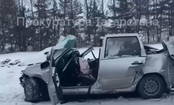 Двое погибли в страшном столкновении &laquo;Лады&raquo;, Haval и тягача Volvo в Татарстане