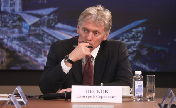 Песков: Россия обменивается информацией с Украиной через США