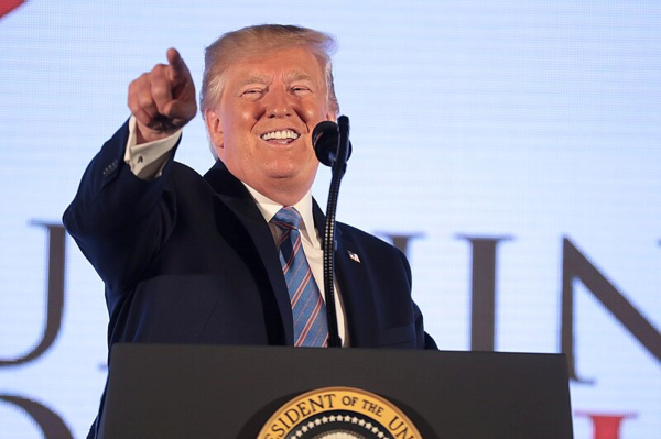 Axios: демократы хотят вынести вопрос об импичменте Трампу из-за Ирана