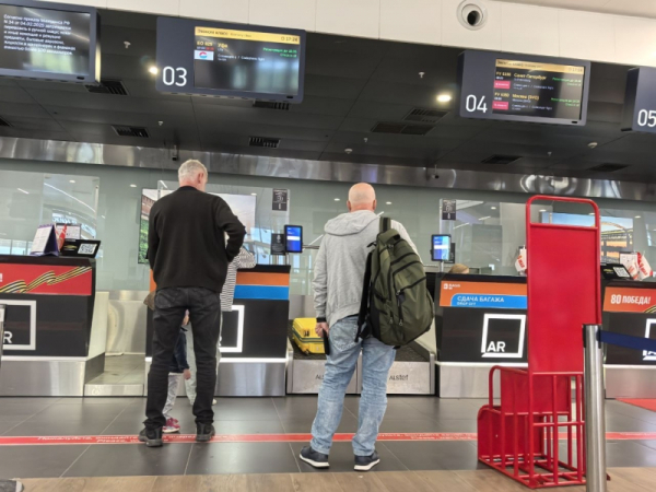 Российские авиакомпании столкнулись с массовыми сбоями: что известно