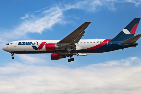 Трещина в стекле кабины пилотов сорвала рейс Москва &mdash; Пхукет