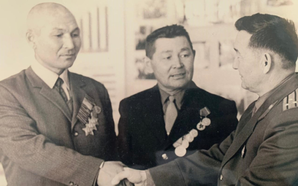 Письмо читателя. Герой, полный кавалер орденов Славы, работал участковым
