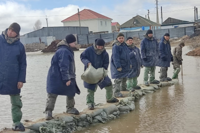 До 10 000 военных Казахстана готовы бороться с паводками