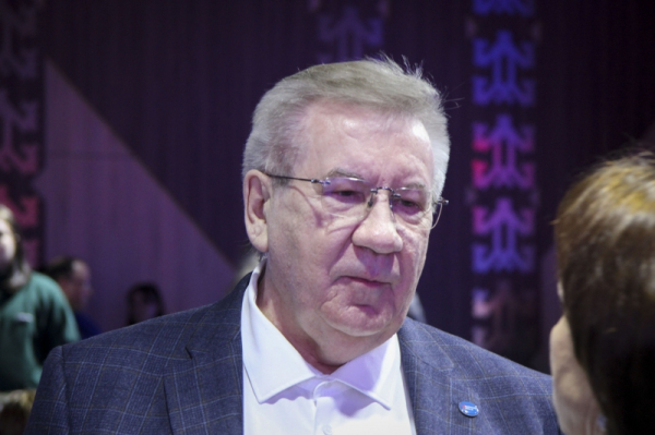 Принят пакет новых законов для участников СВО Югры: от путевок детям до отмены налога