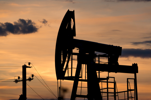 Котировки Brent завершают март рекордным ростом