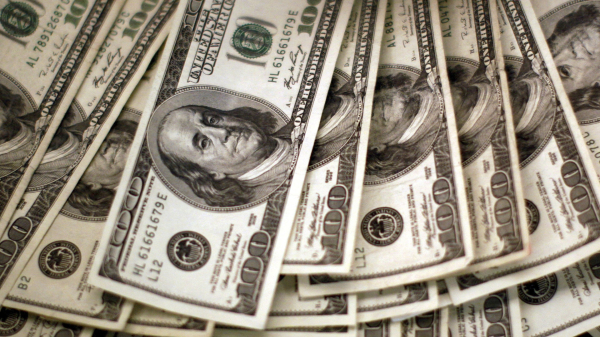 Банк случайно перевел казахстанцу $7 млн