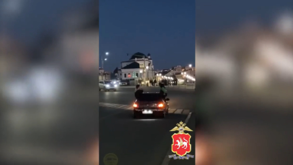 Автоинспекторы Казани наказали молодого водителя Kia Rio, который перевозил пассажиров вне кабины 21/04/2026 &ndash; Новости