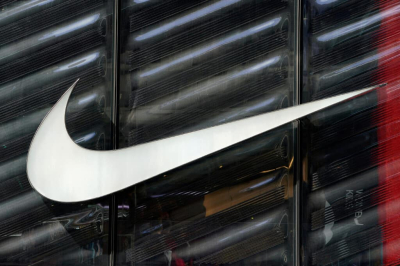 Акции Nike выросли на 7,5% после сообщения о смене гендиректора