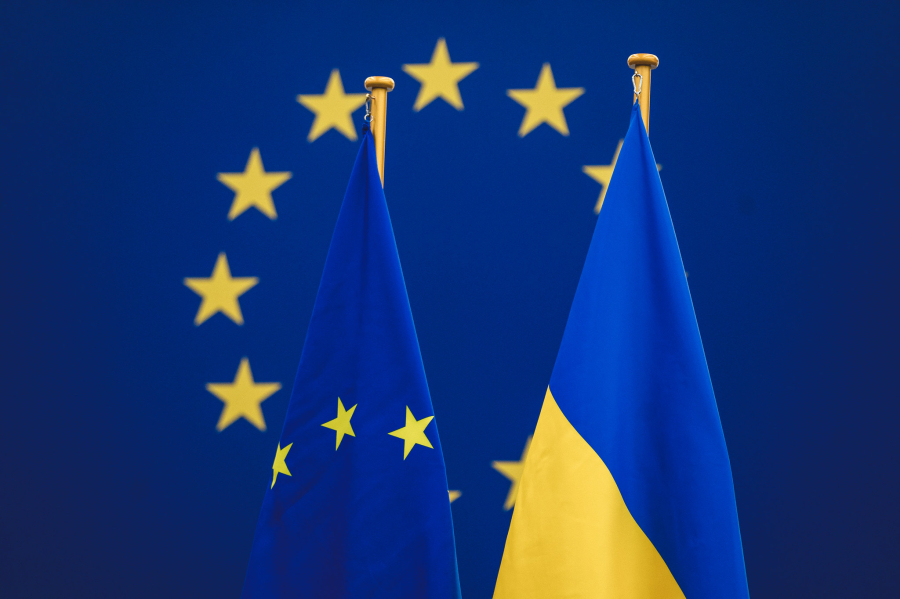 «Страна.ua»: Украина способна остановить конфликт на условиях РФ и США