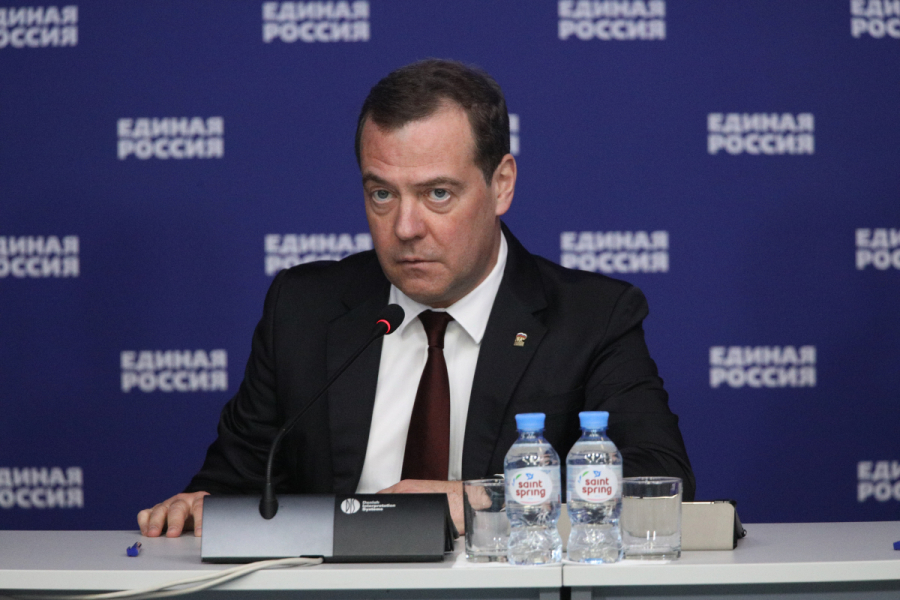 Медведев выступил против создания этнических анклавов в РФ